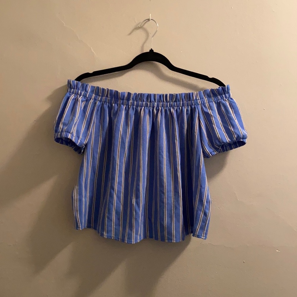 Light Blue Off the Shoulder Top - Size: L
